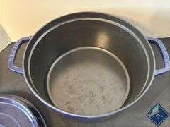 Staub Cast Iron/Enamel Dutch Oven