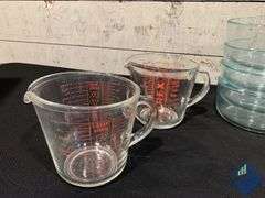 Pyrex Bowls & Pyrex Measuring Jugs