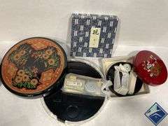 Japanese Calligraphy Sets, Painted Shells, etc.