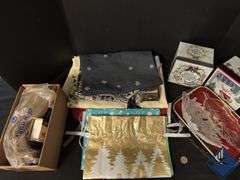 Lunch Bags, Christmas Gift Bags/Boxes & Christmas Table Cloths