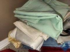 Table Linen Assortment & Curtain