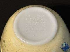 Pyrex Pie Dishes and Bowl & Cordon Bleu Ramekins