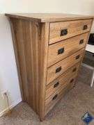 Castle Mfg. Wood Dresser