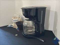 Black & Decker Coffee Maker and Coffee Filters