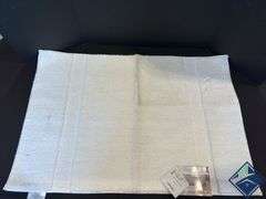 Mohawk Bath Rug (24x36in)   - Used