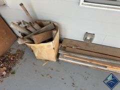 2x4s & Scrap Wood