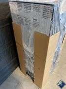 Hisense 4.4 cu ft Mini Fridge - Retail: $ 149.99 - Retail: $ 149.99