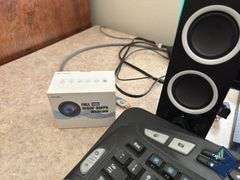 Samsung Monitor with Speakers, Keyboard & Web Cam