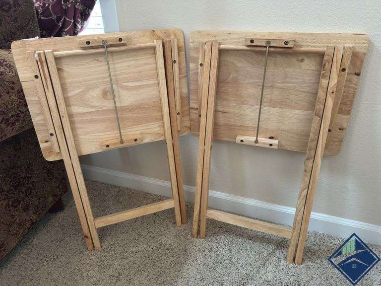 (2) TV Trays