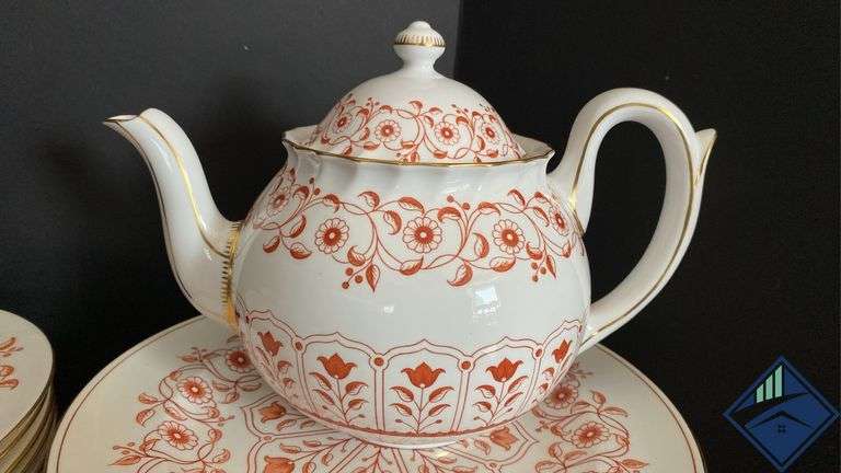 Royal Crown Derby Dinnerware Set