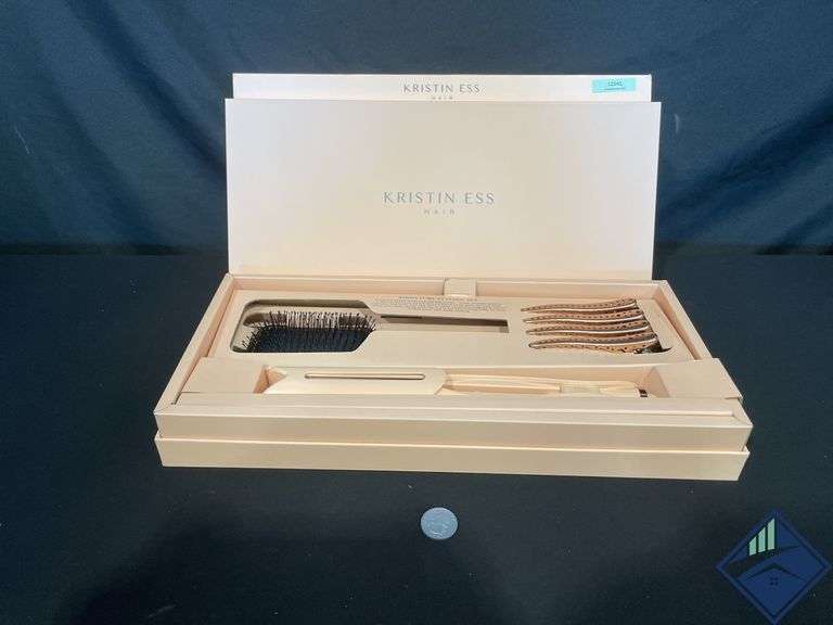 Kristin Ess Hair Signature Styling Set - Retail: $ 89.99   - Like New