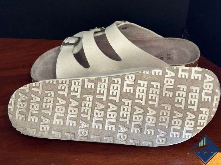 Papillo Size 40 & Guoluofel Size 40 Slides