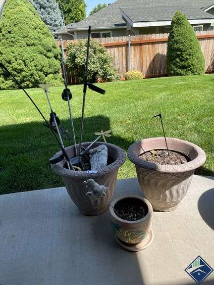 Pots & Decor