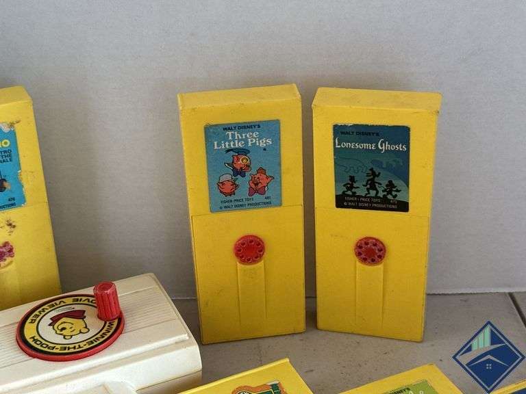 Fisher Price Movie Viewer & Cartridges