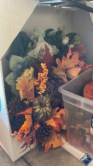 Fall & Thanksgiving Themed Decor