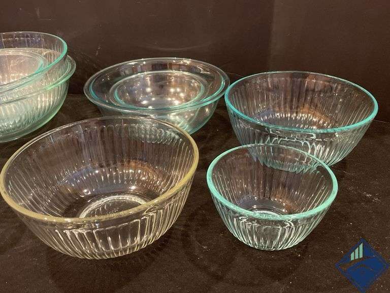 Pyrex Bowls