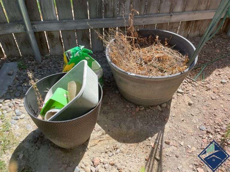 Half Wine Barrel, Pot, etc.