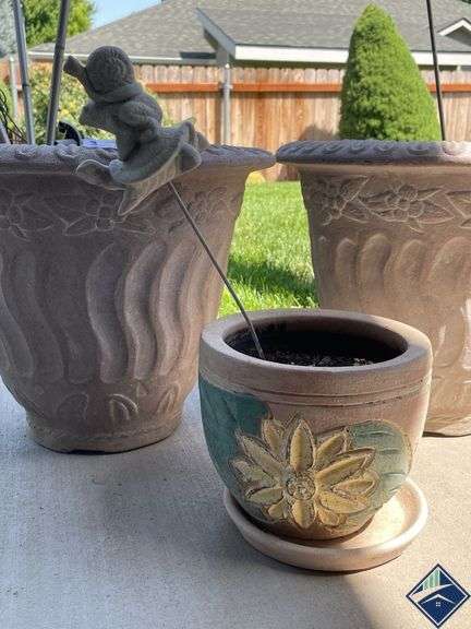Pots & Decor
