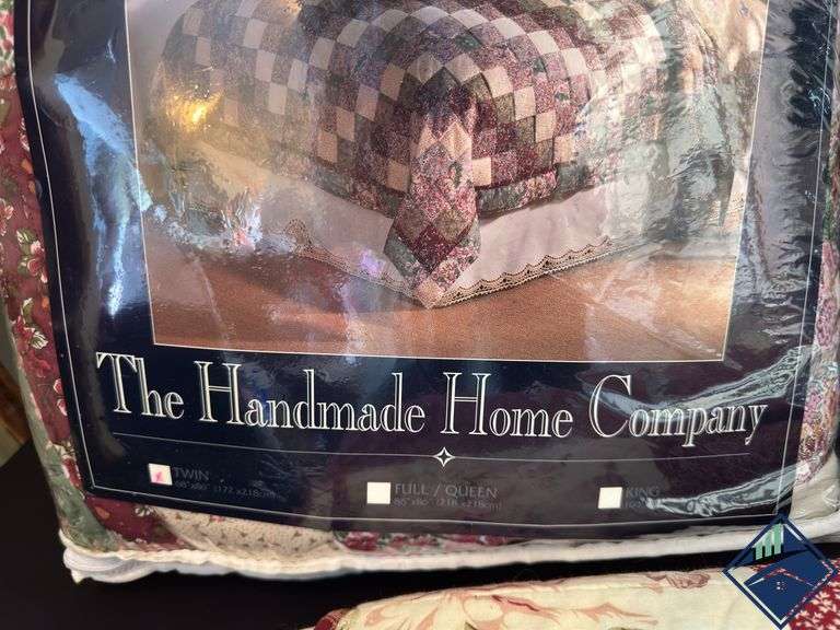 Hand Quilted Parquet & Misc. Quilts *strong odor*