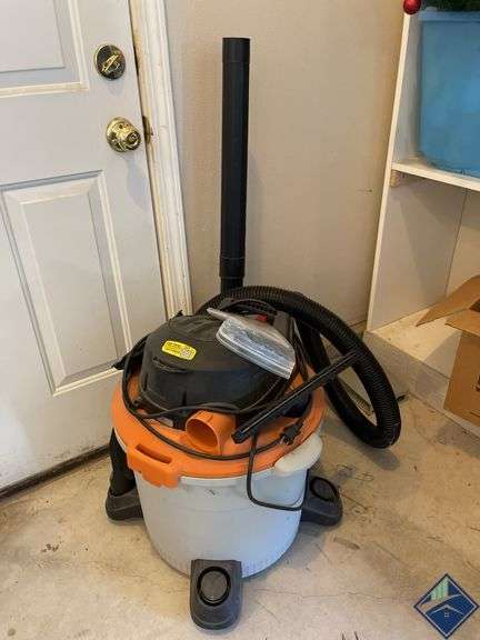 Ridgid 12 Gal Floor Vacuum