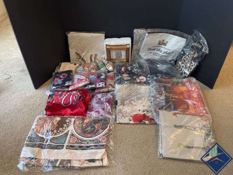 Patterned Tote Bags, Ball String Cup Toys, Reusable Bags, etc.