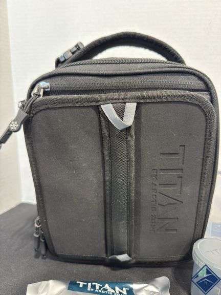 Titan Lunchbox