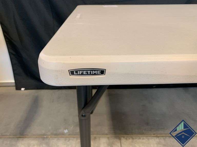 Lifetime 6ft Folding Table - Retail: $ 59.99  - Used - Retail: $ 59.99  - Used