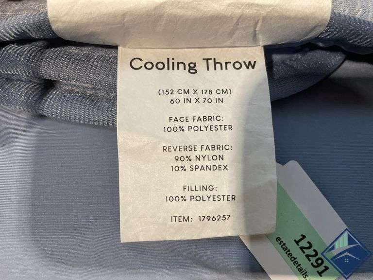 Blue Cooling Throw Blanket - Like New