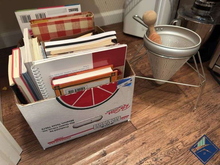 Cookbooks, Sieve with Stand & Breadmaker