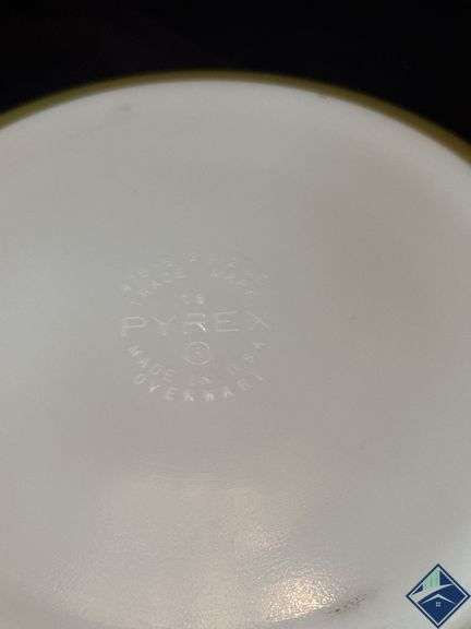 Vintage Pyrex Baking Dishes