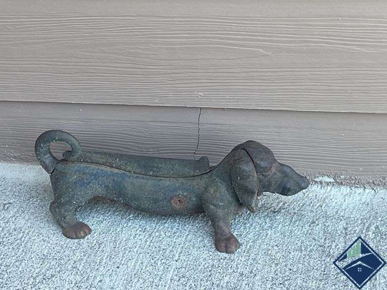 Cast Iron Dachshund Statue