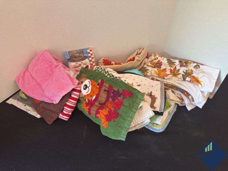 Assortment of Decorative Kitchen Towels