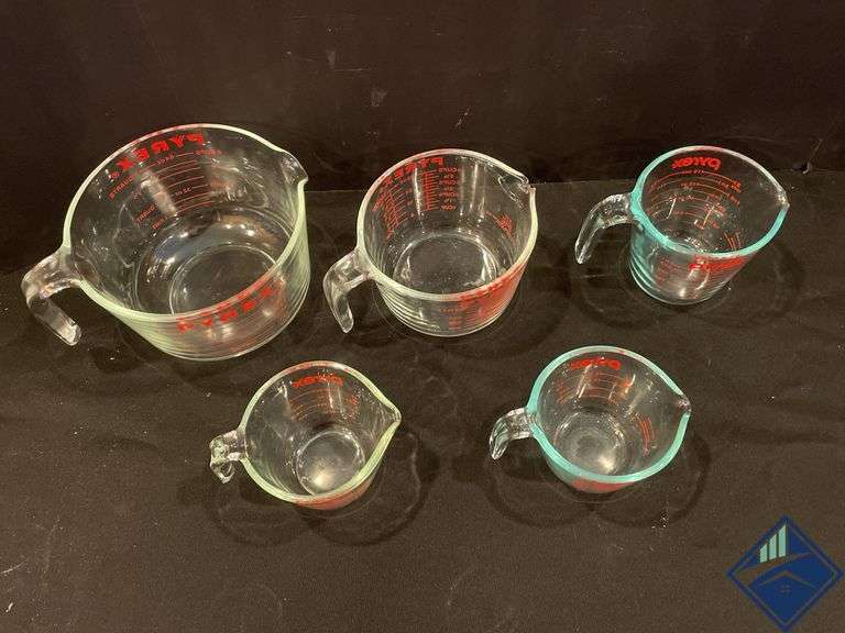 Pyrex Glass Measuring Bowls