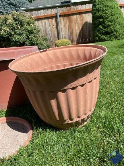 Plastic Pots with Terra Cotta Saucer