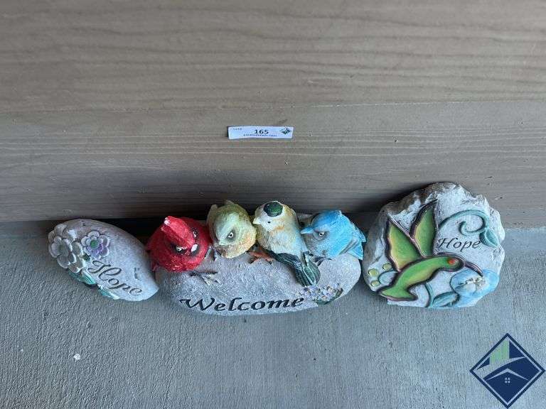 Bird Themed “Welcome” Stone Decorations