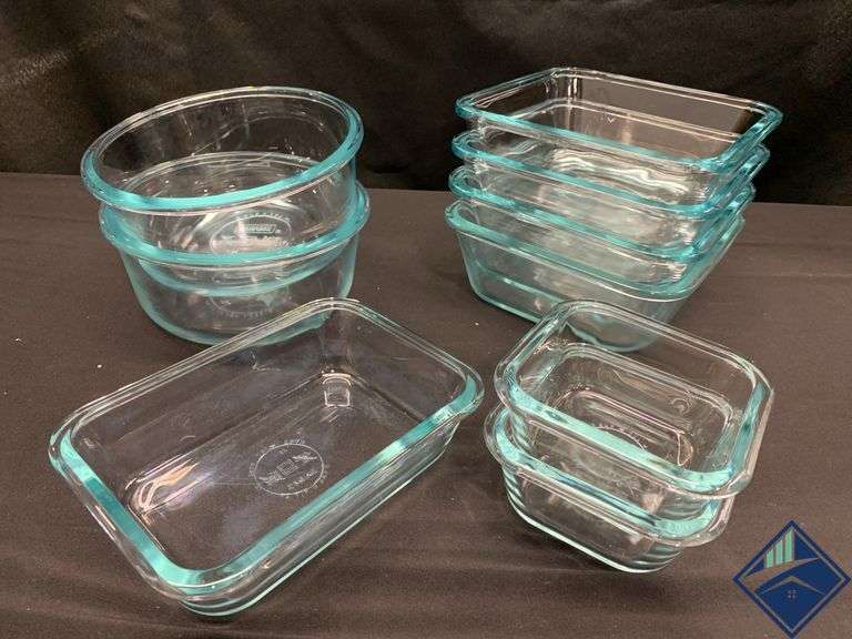 Pyrex Glass Bowls Assorted Sizes