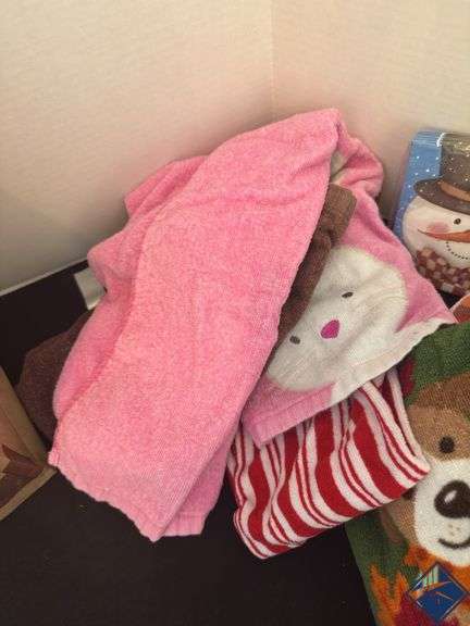 Assortment of Decorative Kitchen Towels