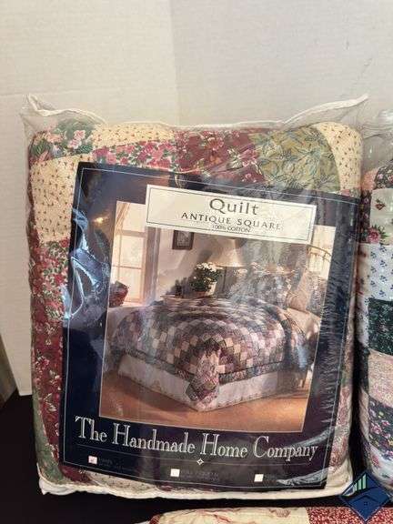 Hand Quilted Parquet & Misc. Quilts *strong odor*