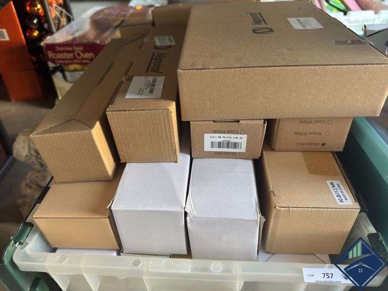Assortment of Yard & Garden Solar Lights