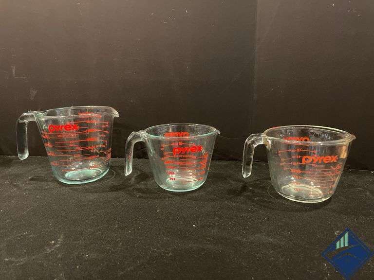 Pyrex Glass Measuring Bowls