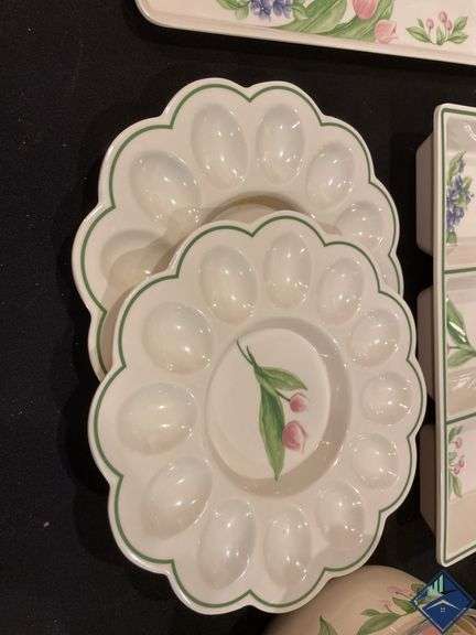 Plastic Serving Pieces