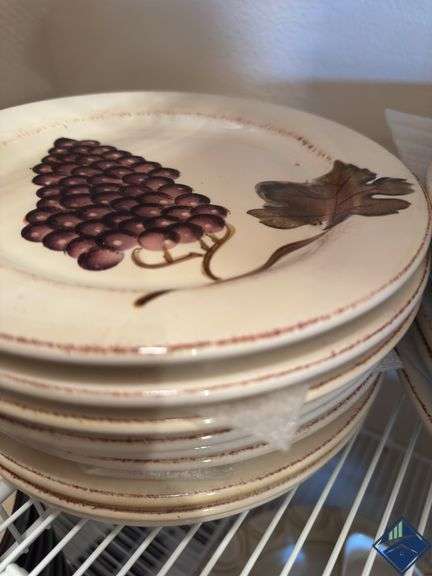 Grapevine Plates, Bowls & Serving Bowl