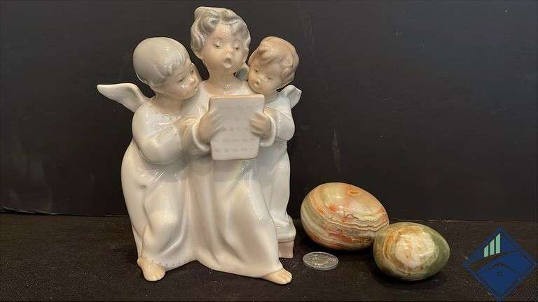 Vintage Lladro Angels Group Figurine & Glass Eggs