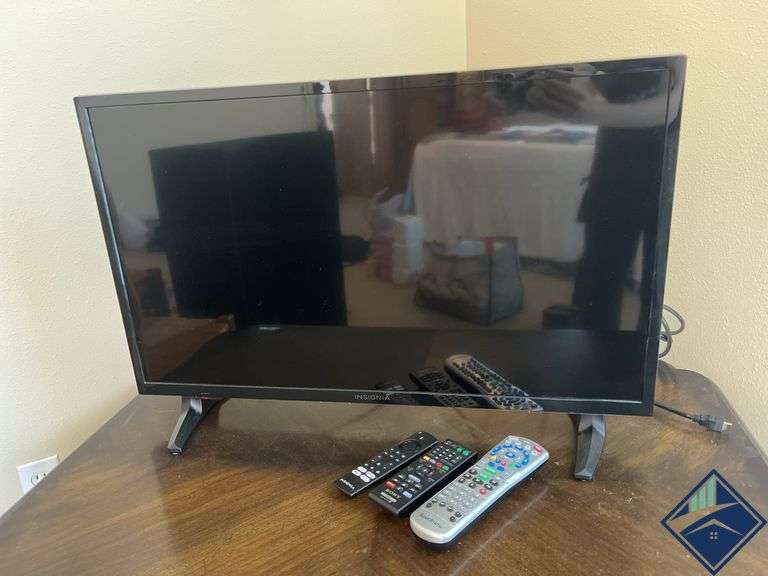 Insignia 32” LCD Television