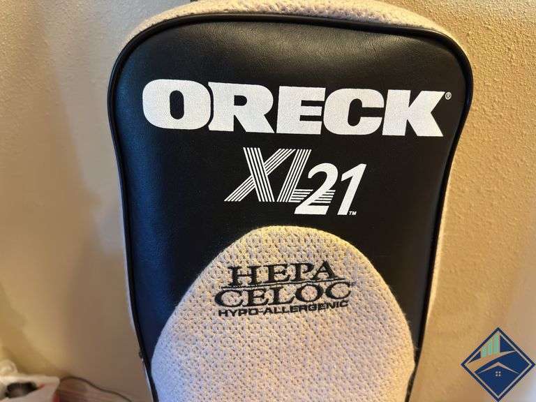 Oreck XL 21 Vacuum