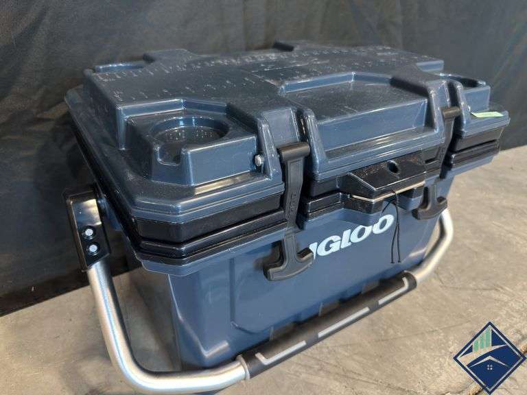 Igloo Blue 24qt Cooler - Retail: $ 69.99