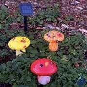 Infinity X1 Solar  Glass Mushroom Landscape Accent Light, Set of 3 Pack - Used
