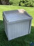 Suncast Single Bench with Contents