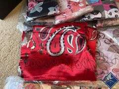 Patterned Tote Bags, Ball String Cup Toys, Reusable Bags, etc.