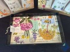Olay Body Wash & Floral Tray